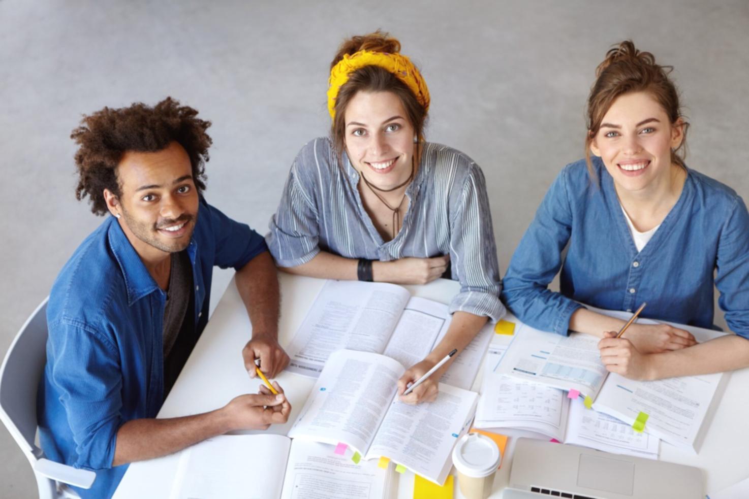 Team al lavoro su progetti mobile